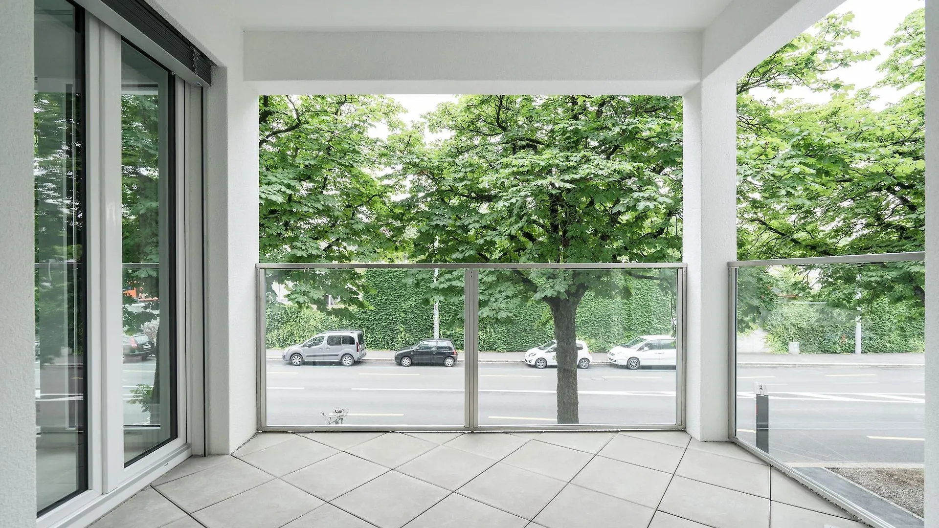 Airport Apartments Bazylea Szwajcaria