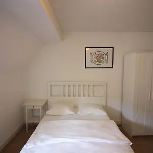 Rent A Eptingerstrasse - Self Check-in Basel